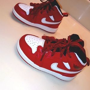 ToddlerJordan mid 1 size 6c